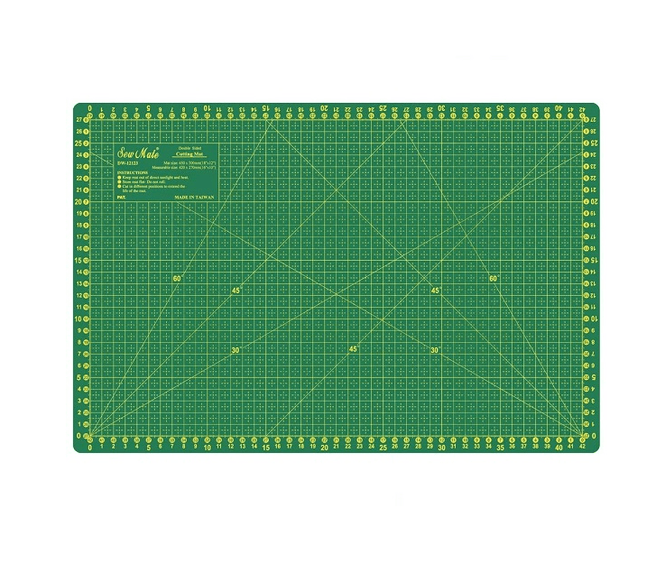 Base de corte doble cara Omnigrid Mat 90 cm x 60 cm - AMENA. Telas&Friends,  por Paula